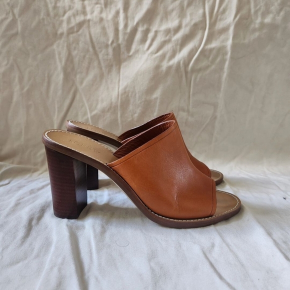 J Crew Leather Heels 😍 - Picture 2 of 3